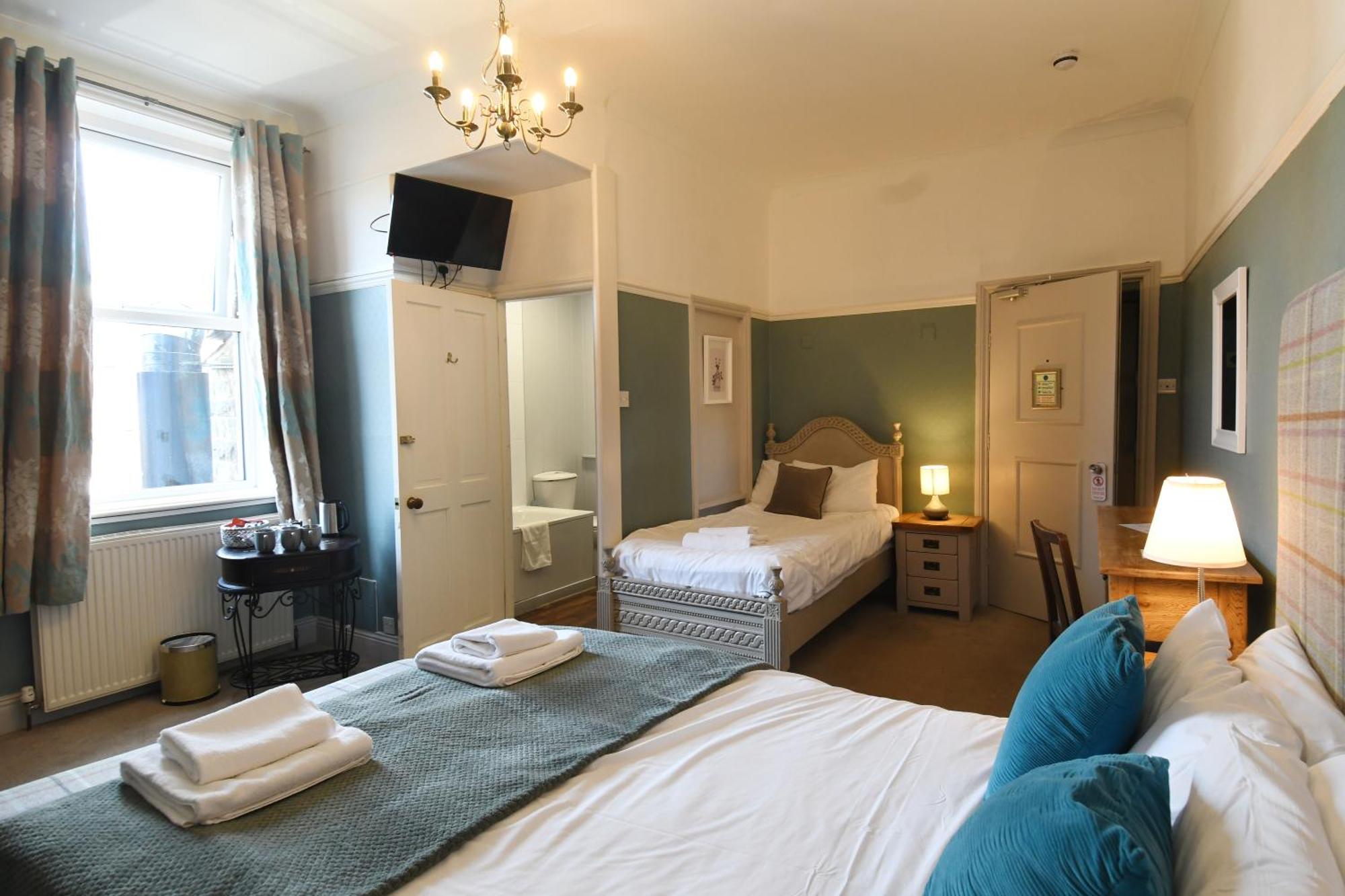 The Inn At Cheltenham Parade 哈罗盖特 外观 照片