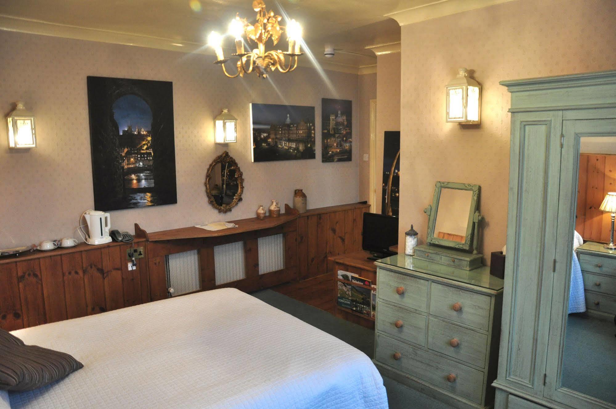 The Inn At Cheltenham Parade 哈罗盖特 外观 照片